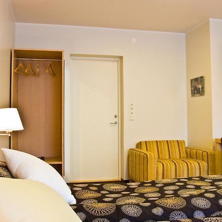 Art Hotell Раквере Екстериор снимка