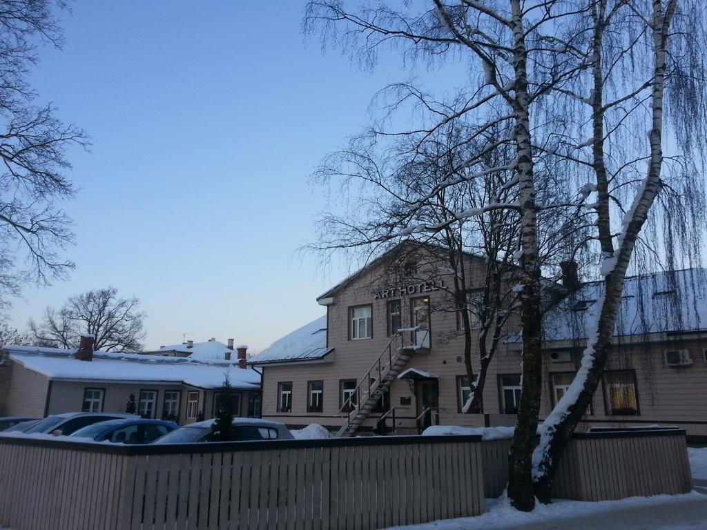 Art Hotell Раквере Екстериор снимка